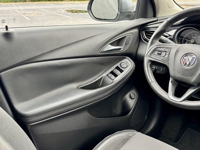 Used 2021 Buick Encore GX Select w/ Sport Touring Package image 22