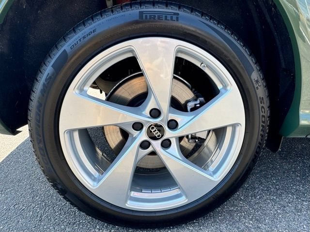 Certified 2025 Audi Q5 Premium w/ Premium Plus AWD/4WD image 17