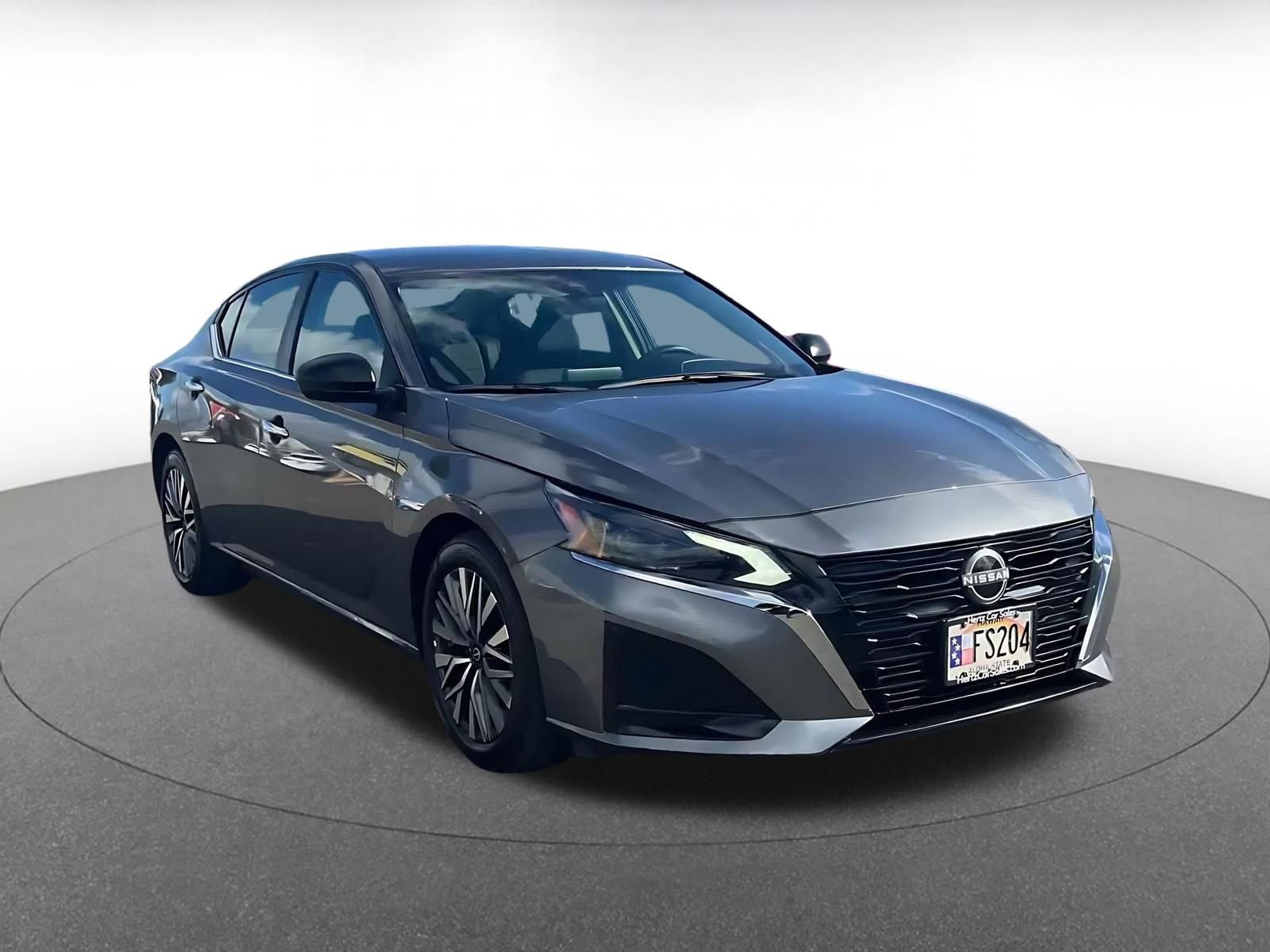 Used 2025 Nissan Altima 2.5 SV FWD image 3