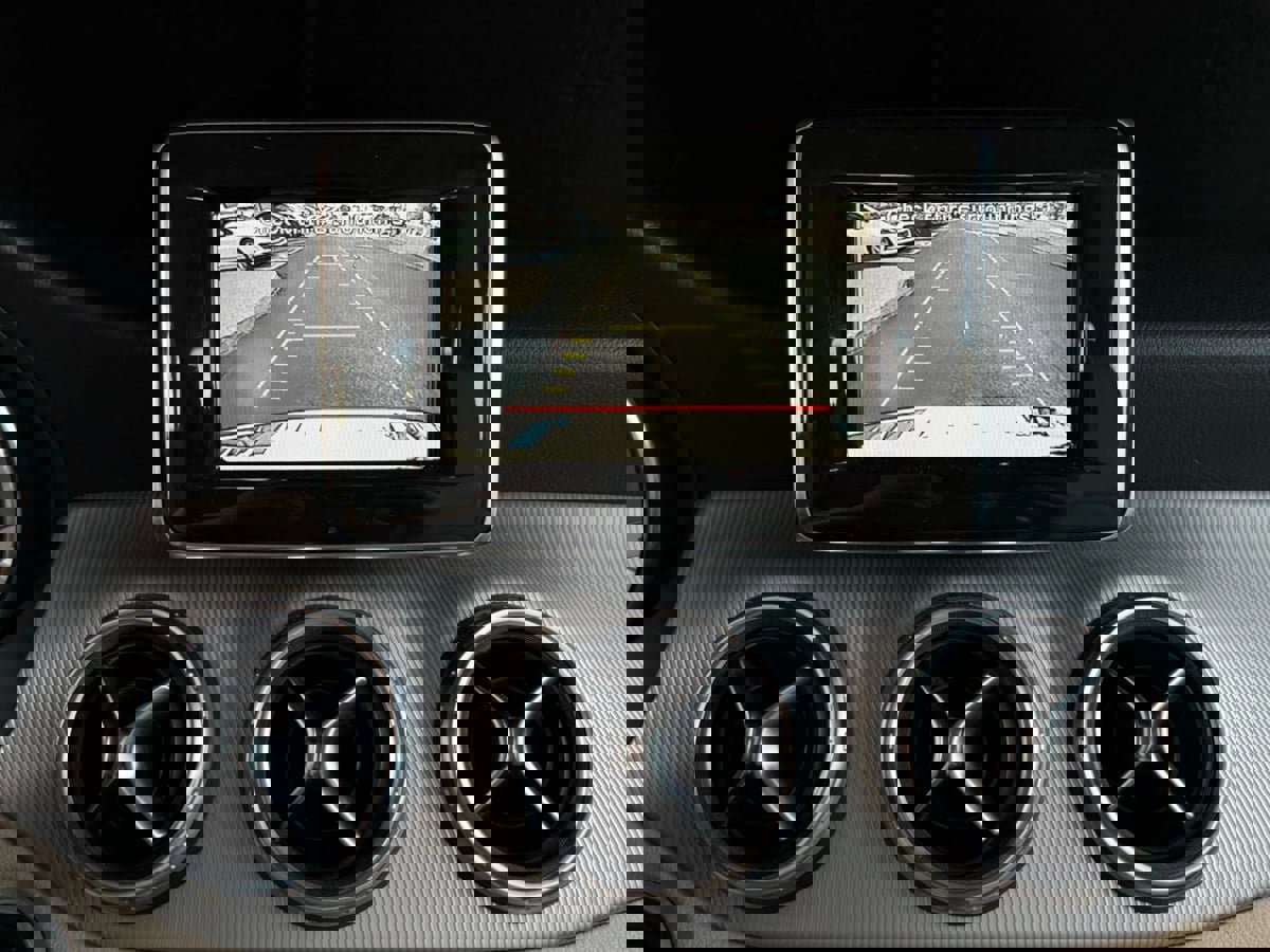 Used 2015 Mercedes-Benz GLA 250 4MATIC image 57