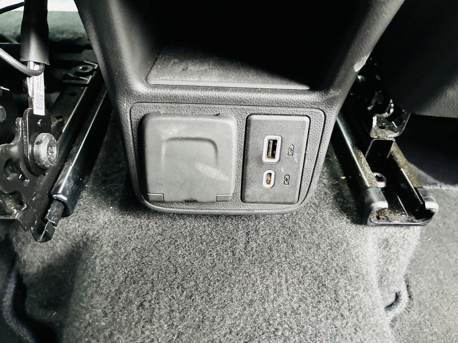 Used 2024 Chevrolet TrailBlazer RS w/ Convenience Package image 39