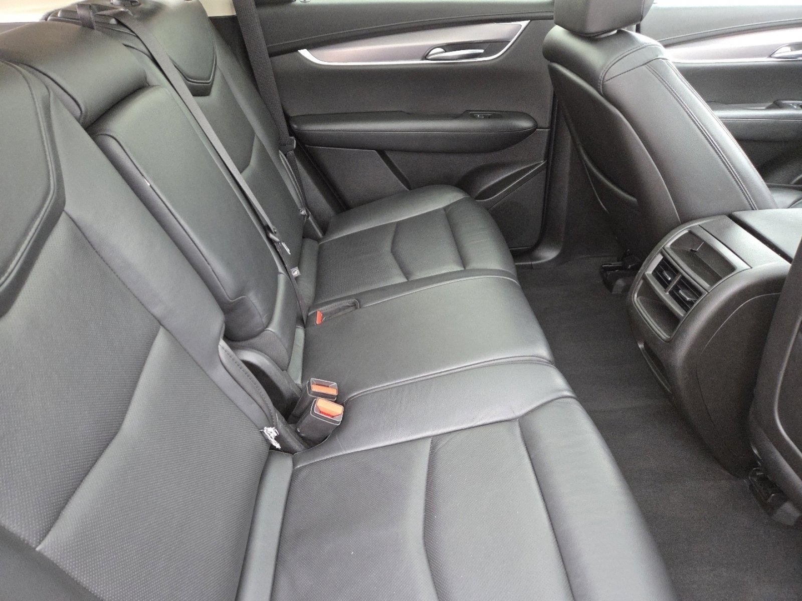 Used 2019 Cadillac XT5 Luxury image 19