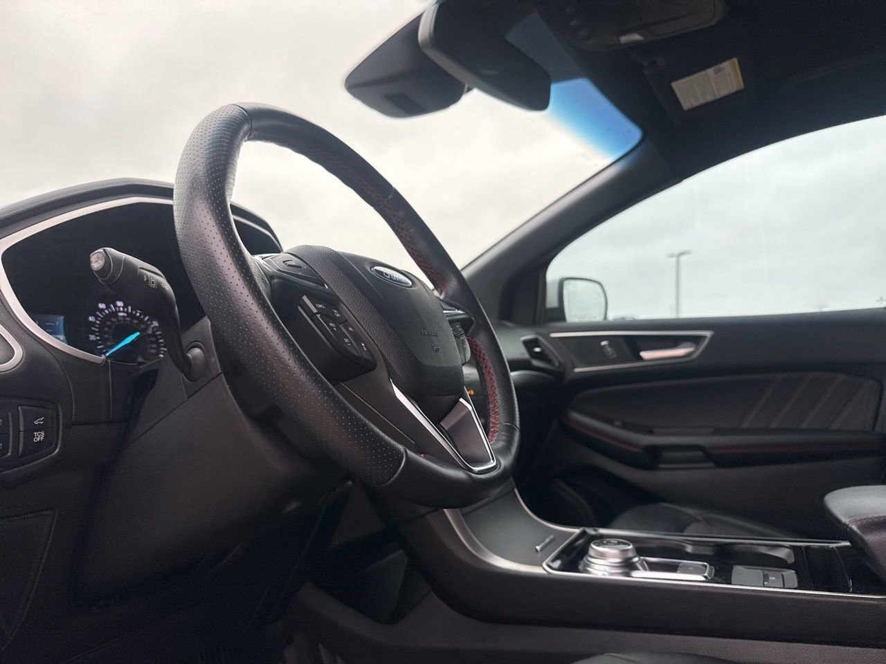 Used 2020 Ford Edge ST-Line FWD image 38