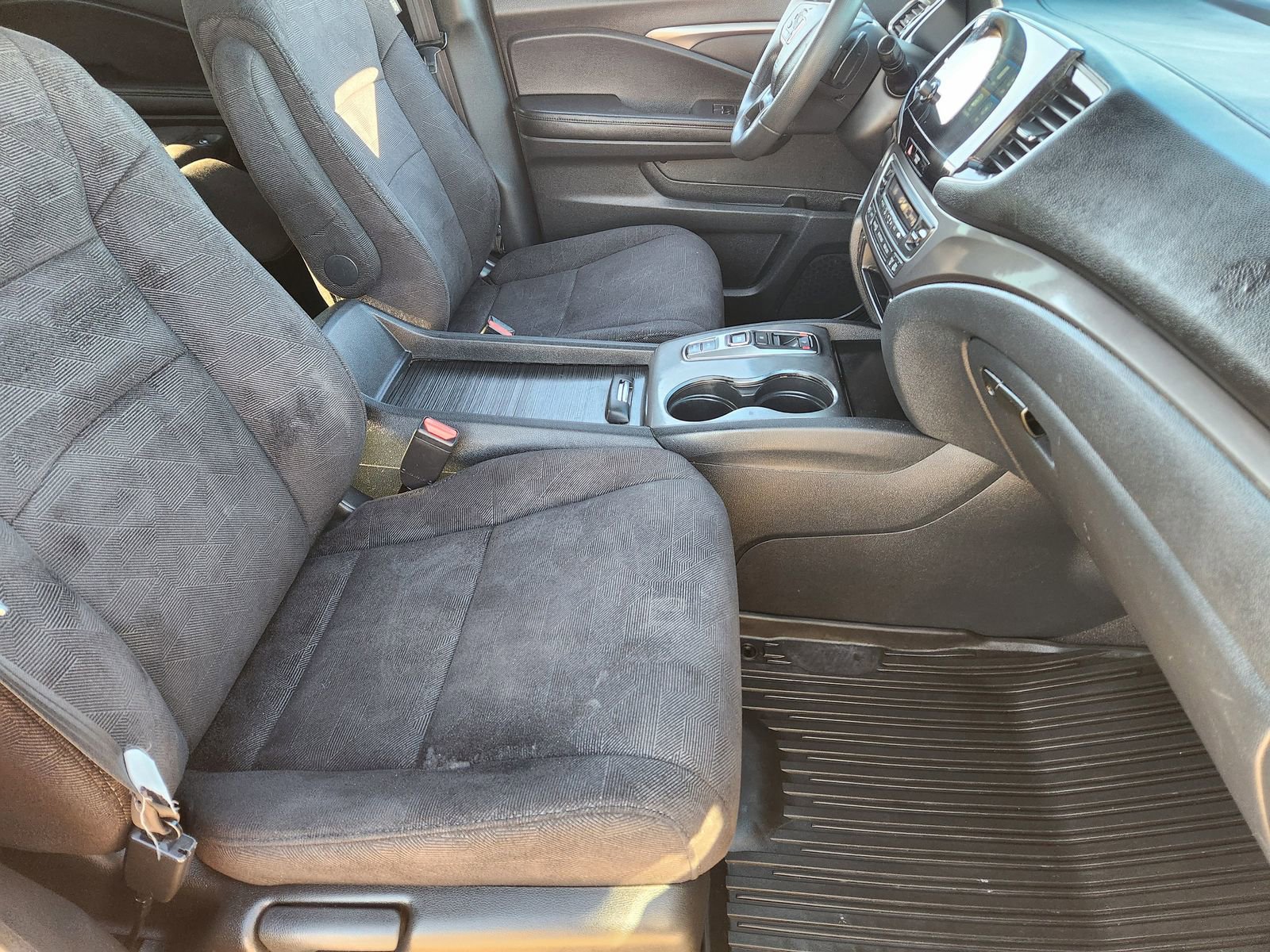 Used 2022 Honda Pilot Sport image 18