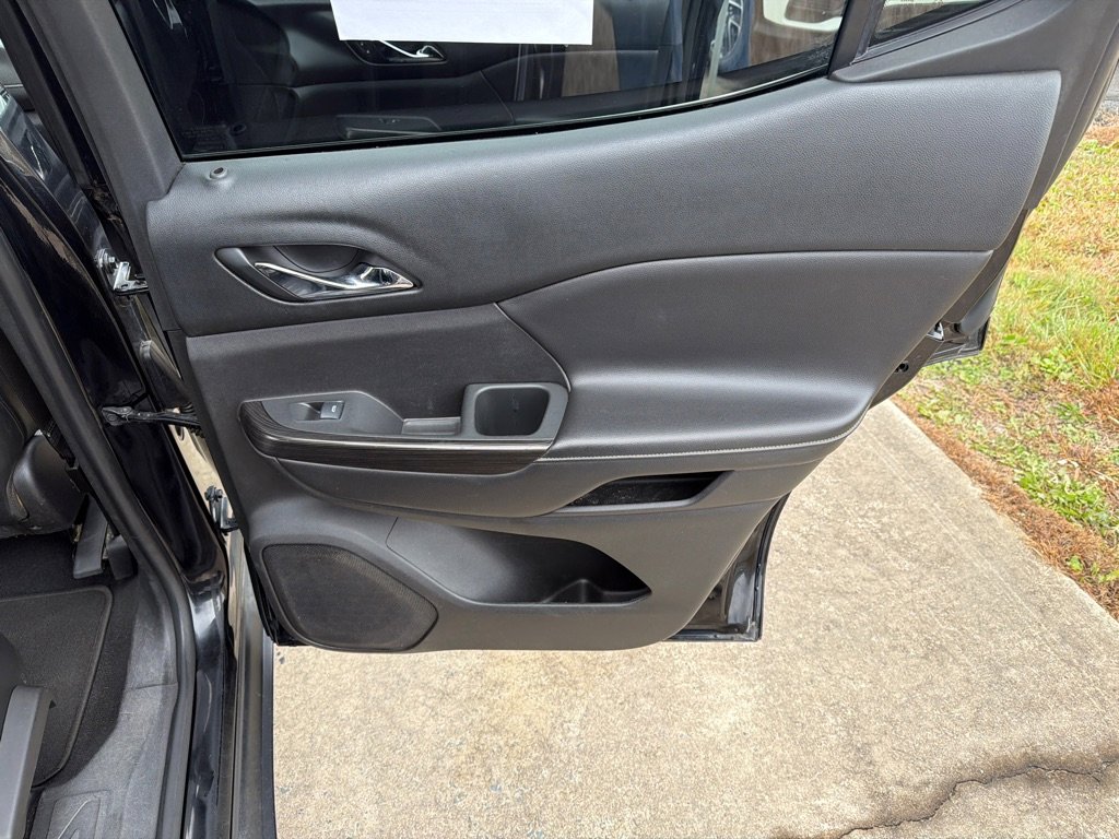 Used 2017 GMC Acadia SLT image 36