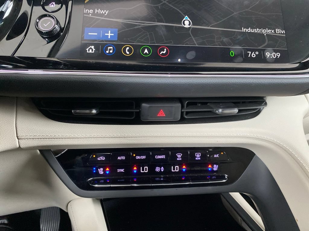 Used 2022 Buick Envision Avenir w/ Technology Package II FWD image 55