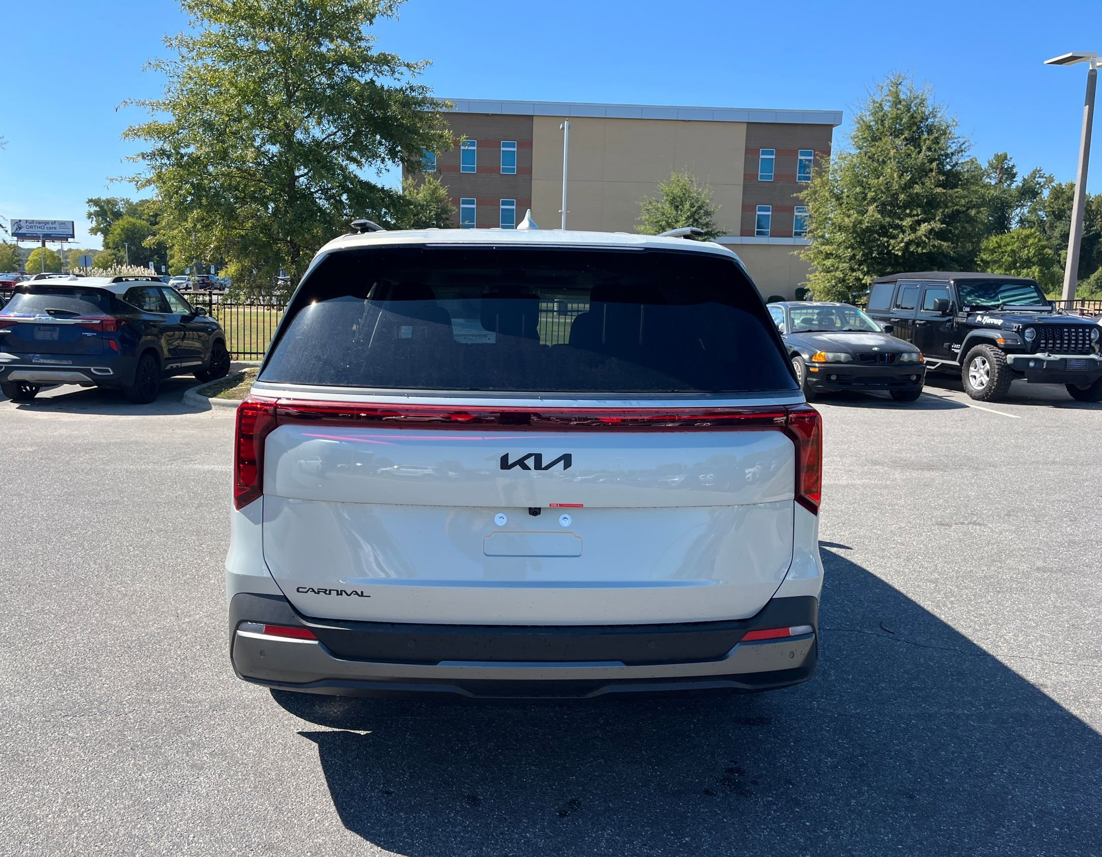 New 2026 Kia Carnival SX w/ SX Dark Edition Package image 6