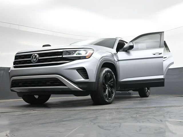 Used 2022 Volkswagen Atlas SE w/ Black Wheel Package AWD/4WD image 44