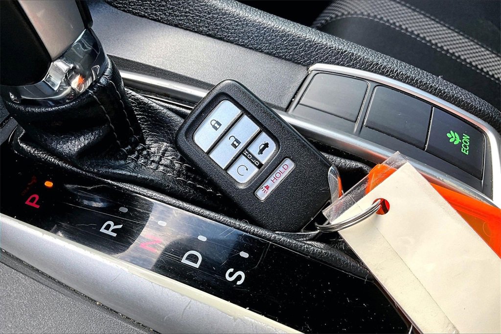 Used 2019 Honda Civic Sport image 11