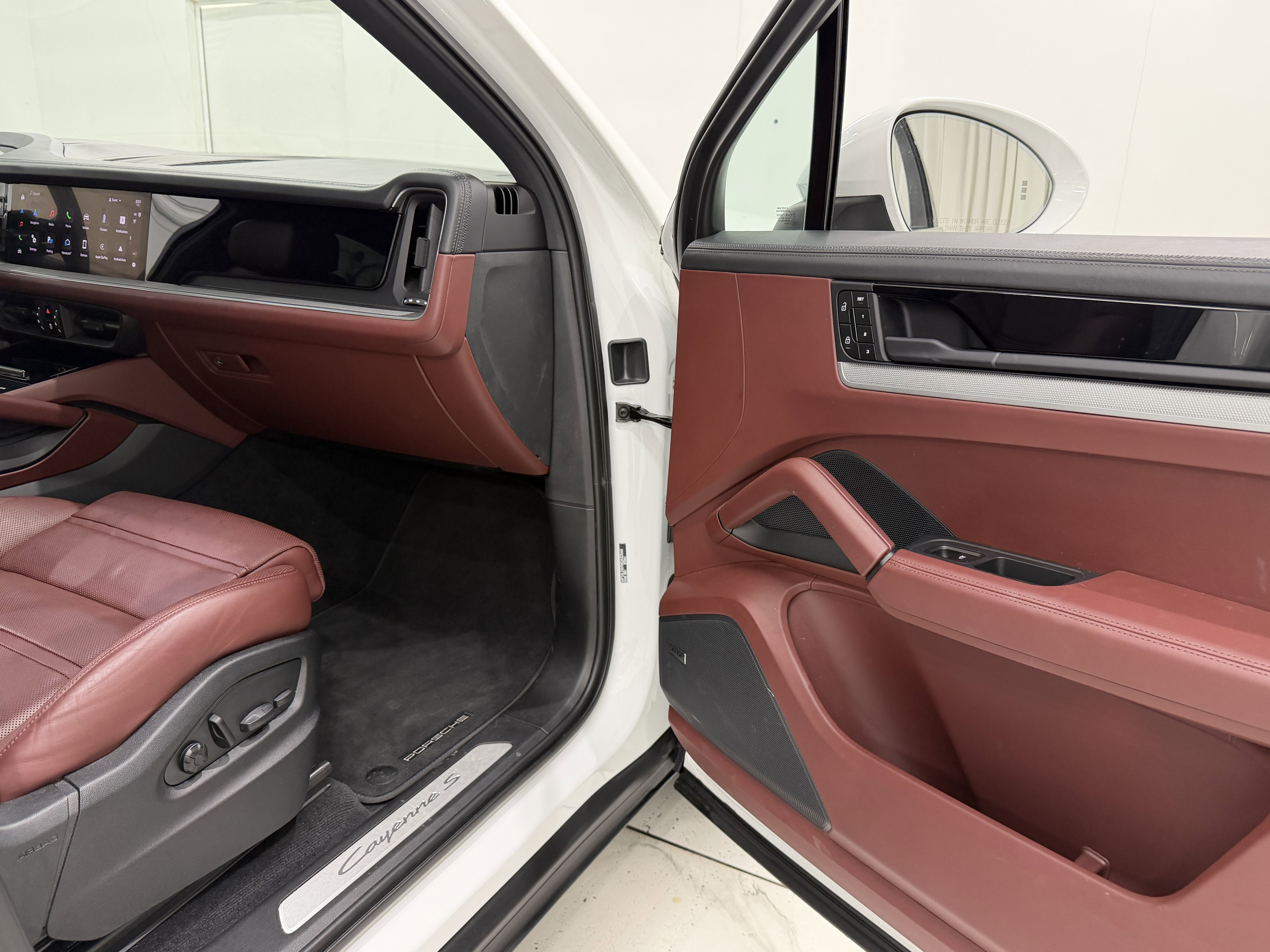 Certified 2024 Porsche Cayenne S image 22