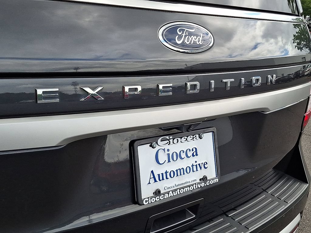 Used 2023 Ford Expedition XLT AWD/4WD image 34