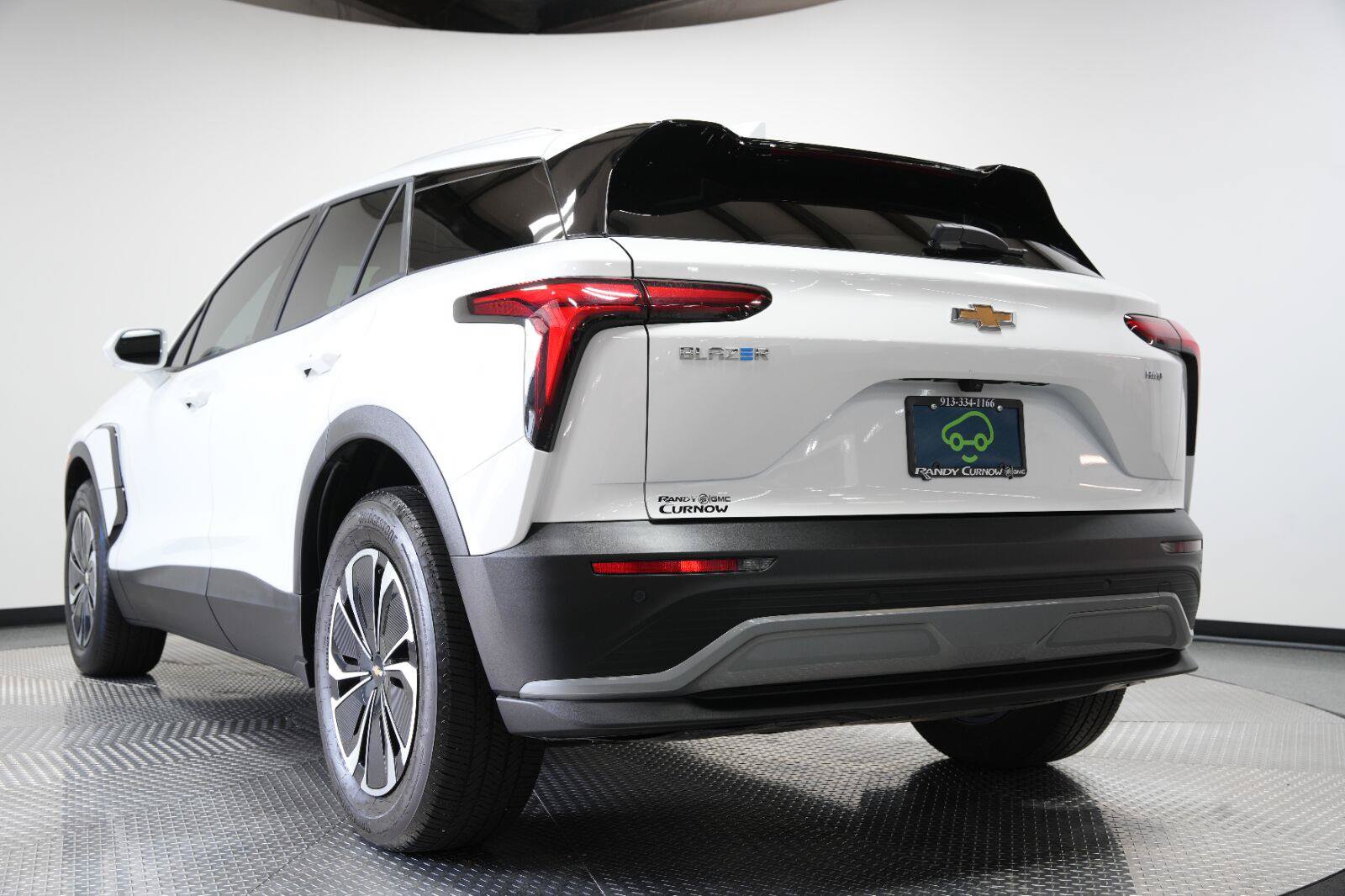 Certified 2024 Chevrolet Blazer EV LT AWD/4WD image 30
