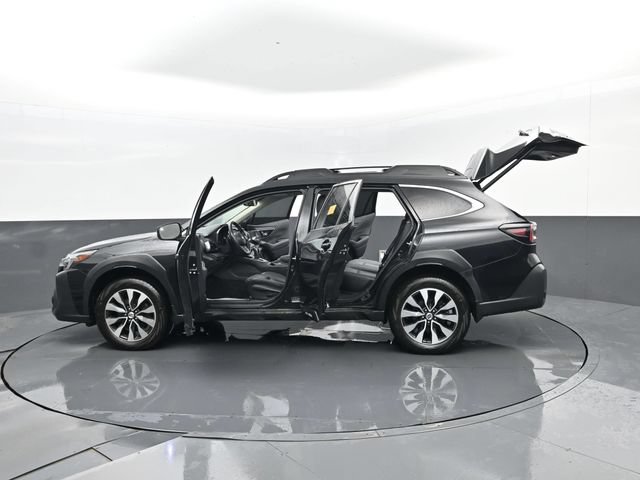 Used 2025 Subaru Outback Limited AWD/4WD image 35