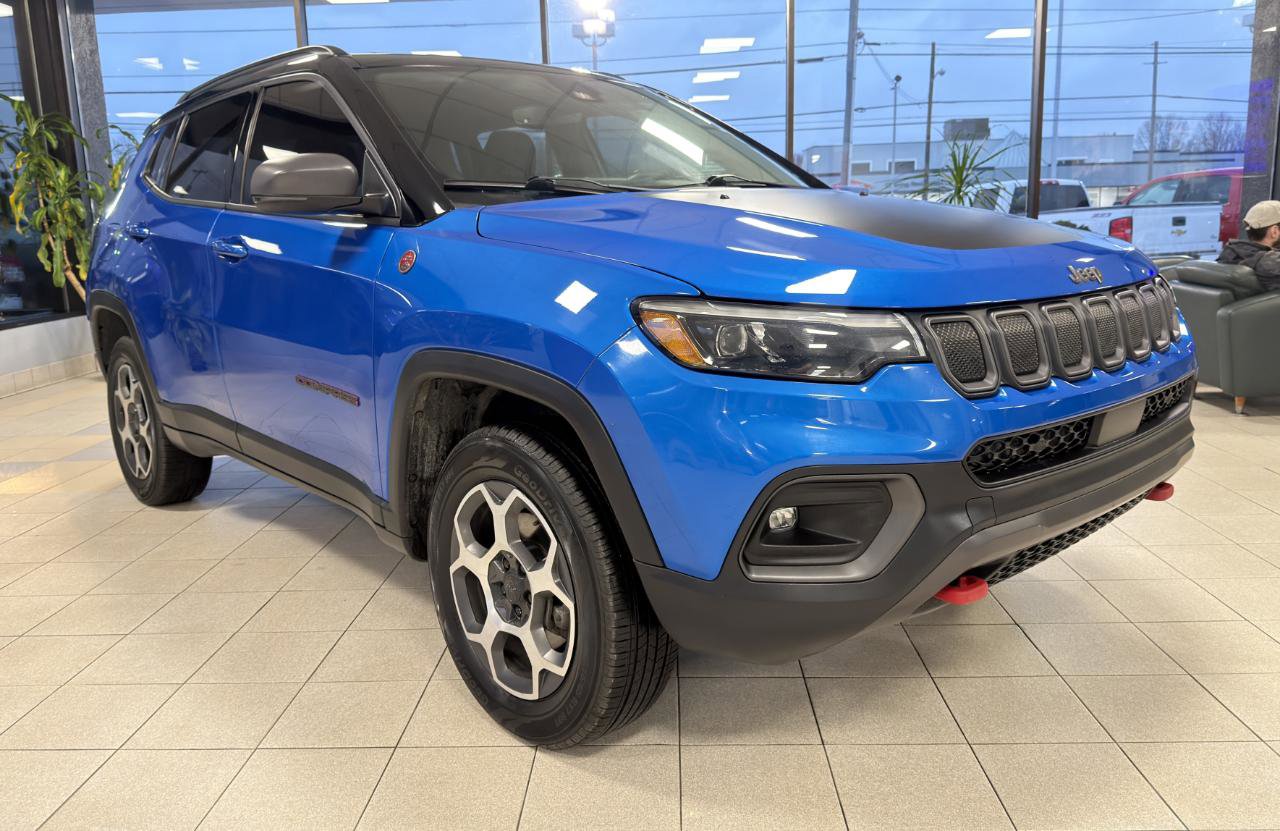 Used 2022 Jeep Compass Trailhawk w/ Trailhawk Elite Group AWD/4WD image 9