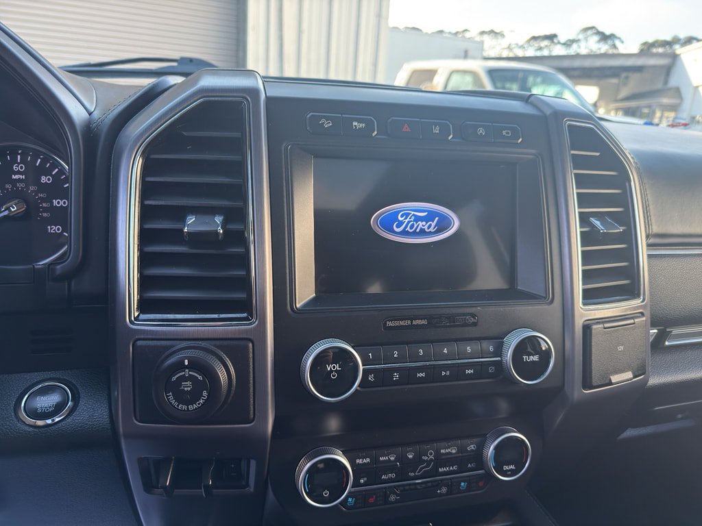 Used 2021 Ford Expedition Max Platinum AWD/4WD image 12