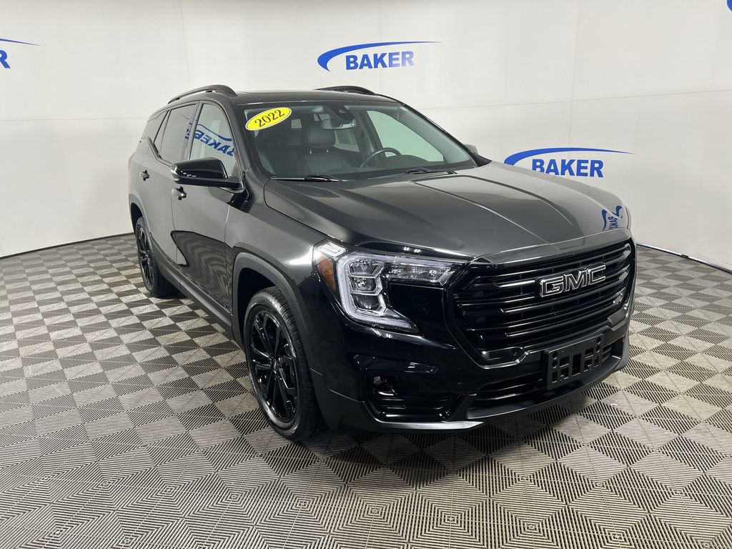 Used 2022 GMC Terrain SLT w/ Infotainment Package II image 2