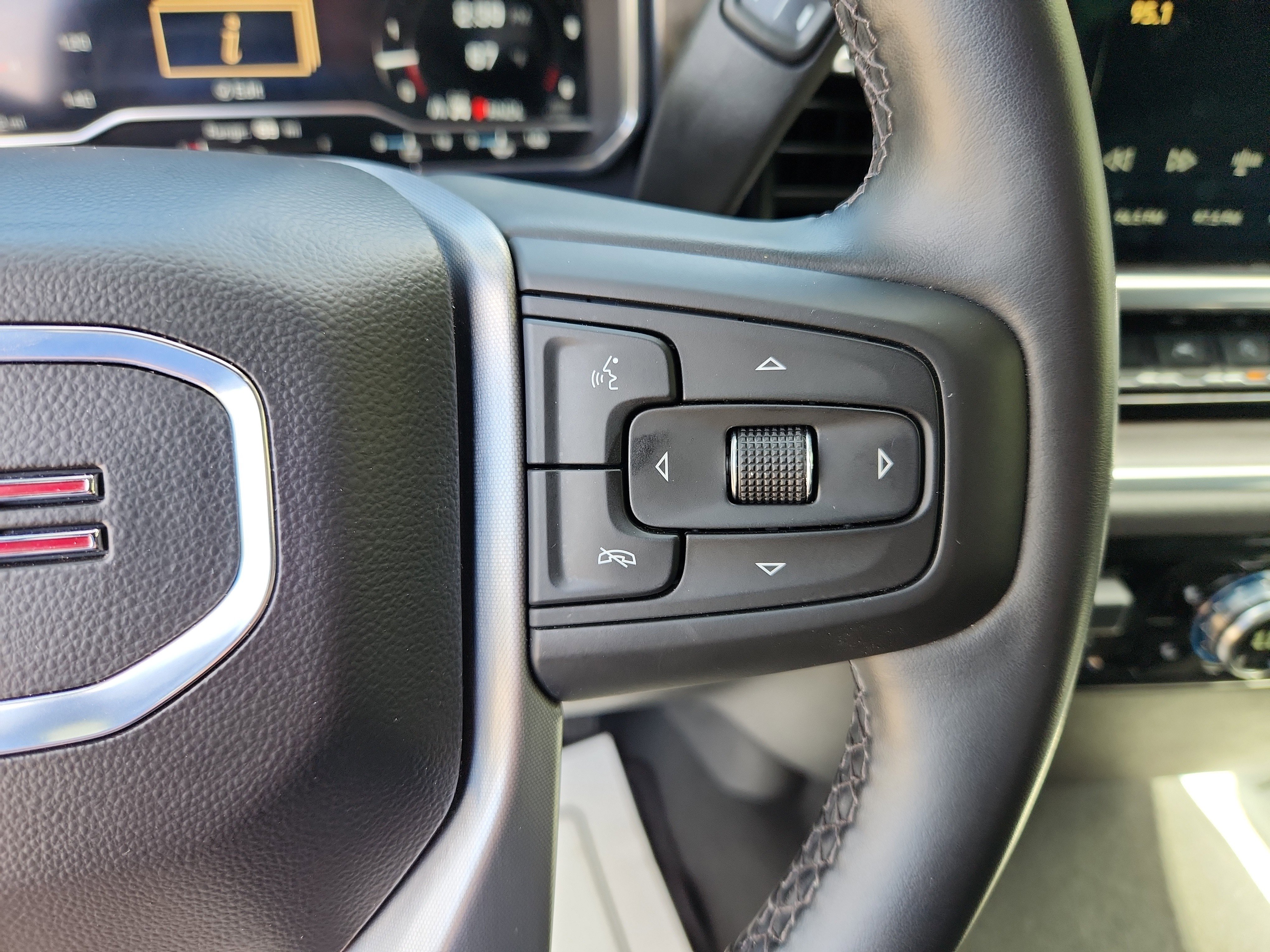 Used 2025 GMC Sierra 1500 SLT image 29