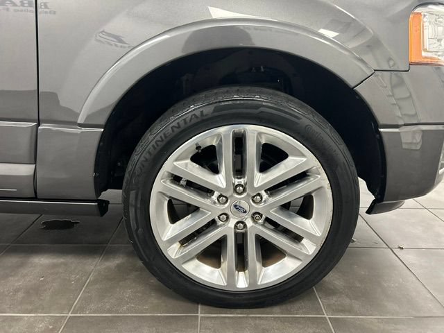 Used 2017 Ford Expedition Limited w/ Equipment Group 301A AWD/4WD image 35