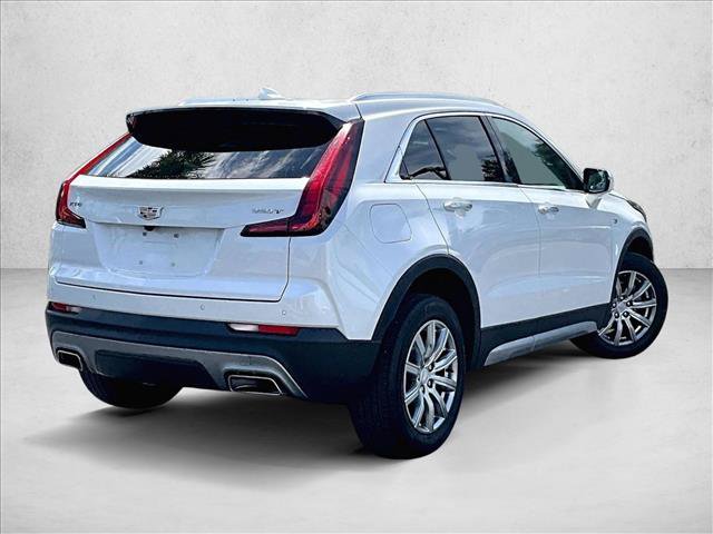 Used 2023 Cadillac XT4 Premium Luxury FWD image 2