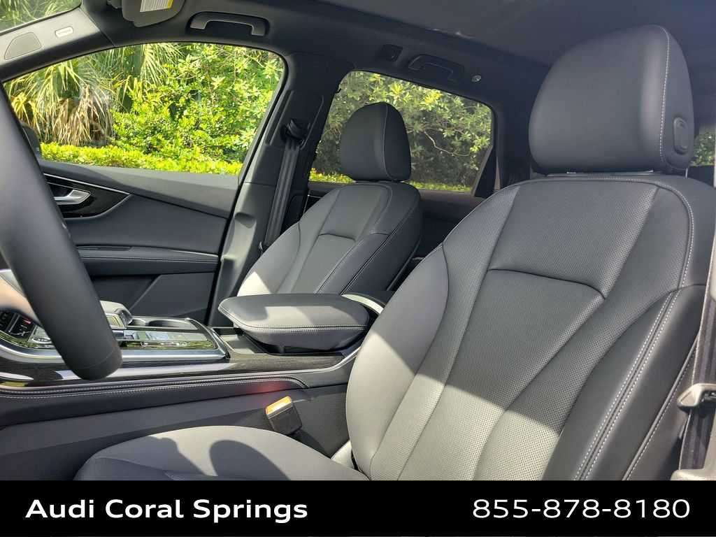 Certified 2025 Audi Q7 3.0T Premium Plus w/ Premium Plus Package AWD/4WD image 19