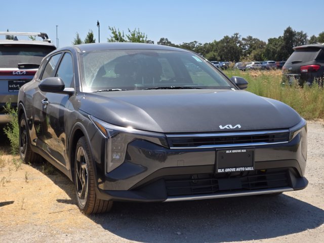 New 2026 Kia K4 EX