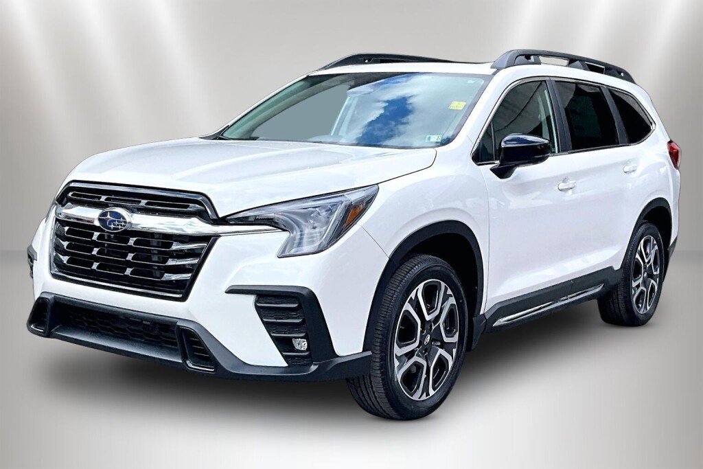 New 2026 Subaru Ascent Limited AWD/4WD image 2
