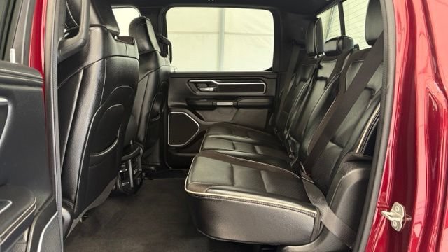 Used 2023 RAM 1500 Laramie AWD/4WD image 15