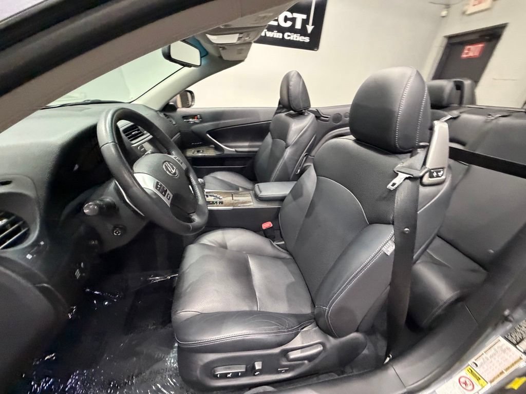 Used 2012 Lexus IS 350C w/ Luxury Pkg RWD image 25