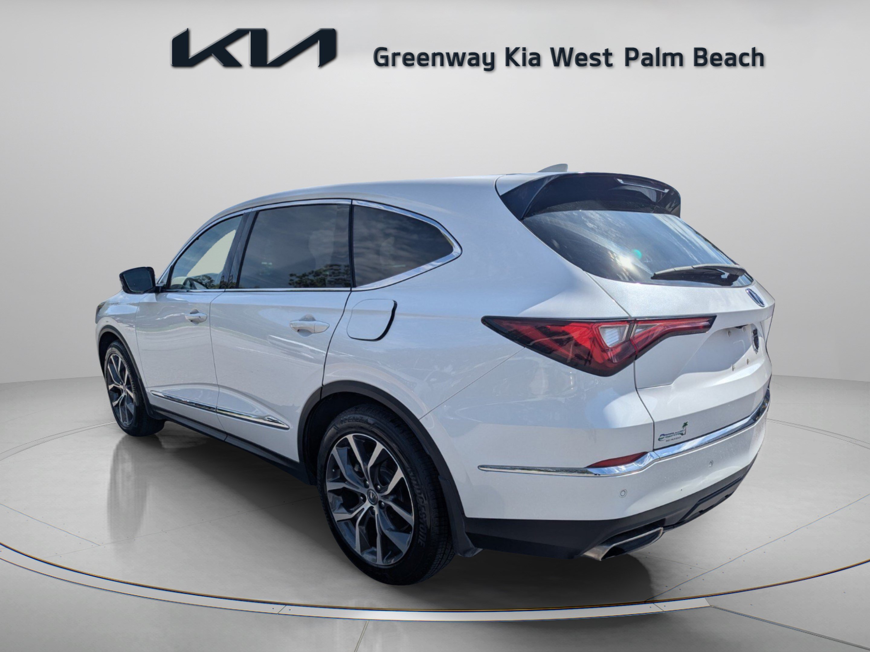 Used 2022 Acura MDX w/ Technology Package FWD image 5