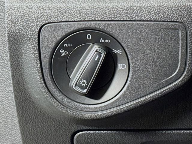 Used 2023 Volkswagen Atlas SEL Premium image 11