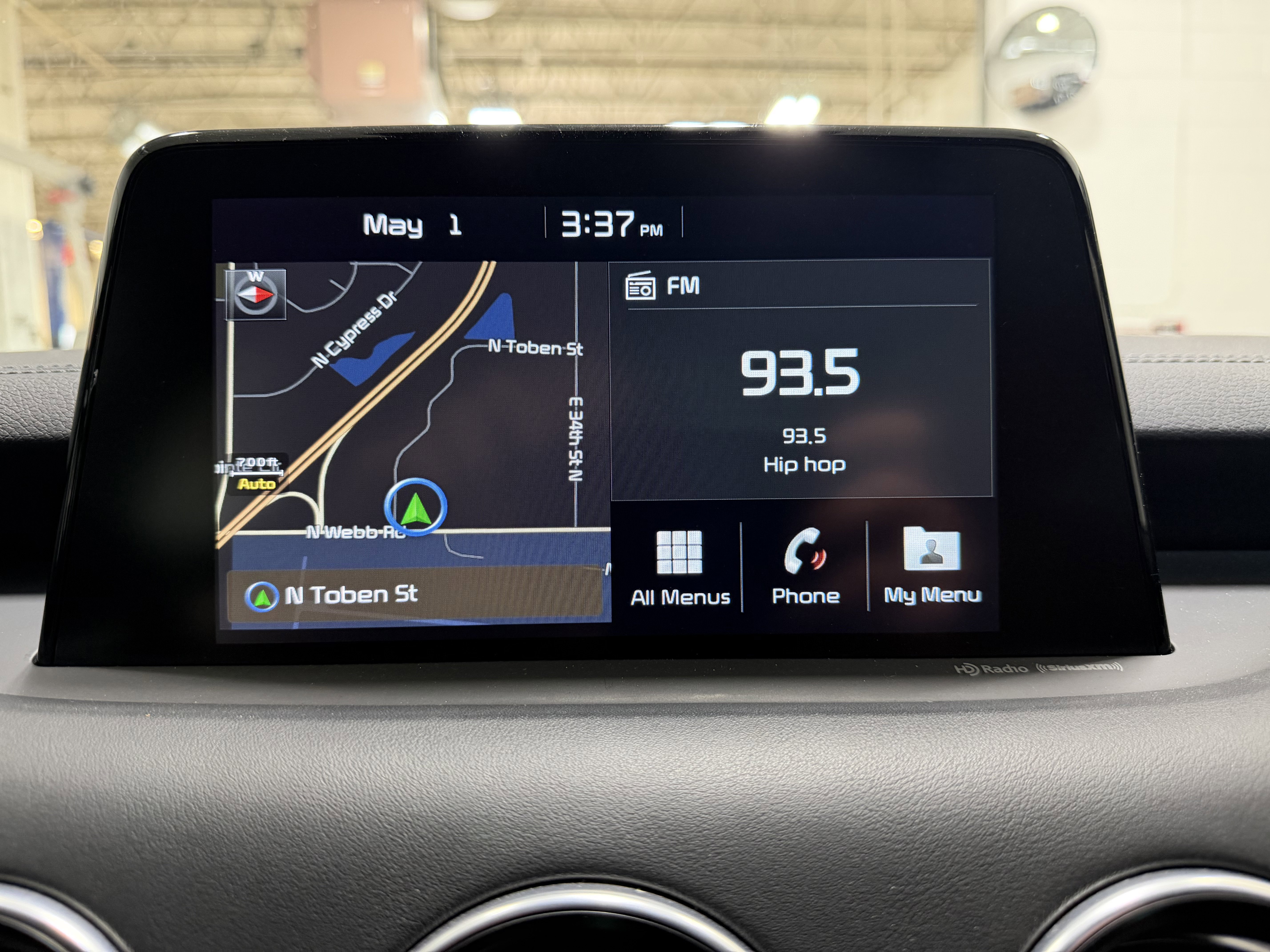 Used 2018 Kia Stinger GT1 RWD image 16