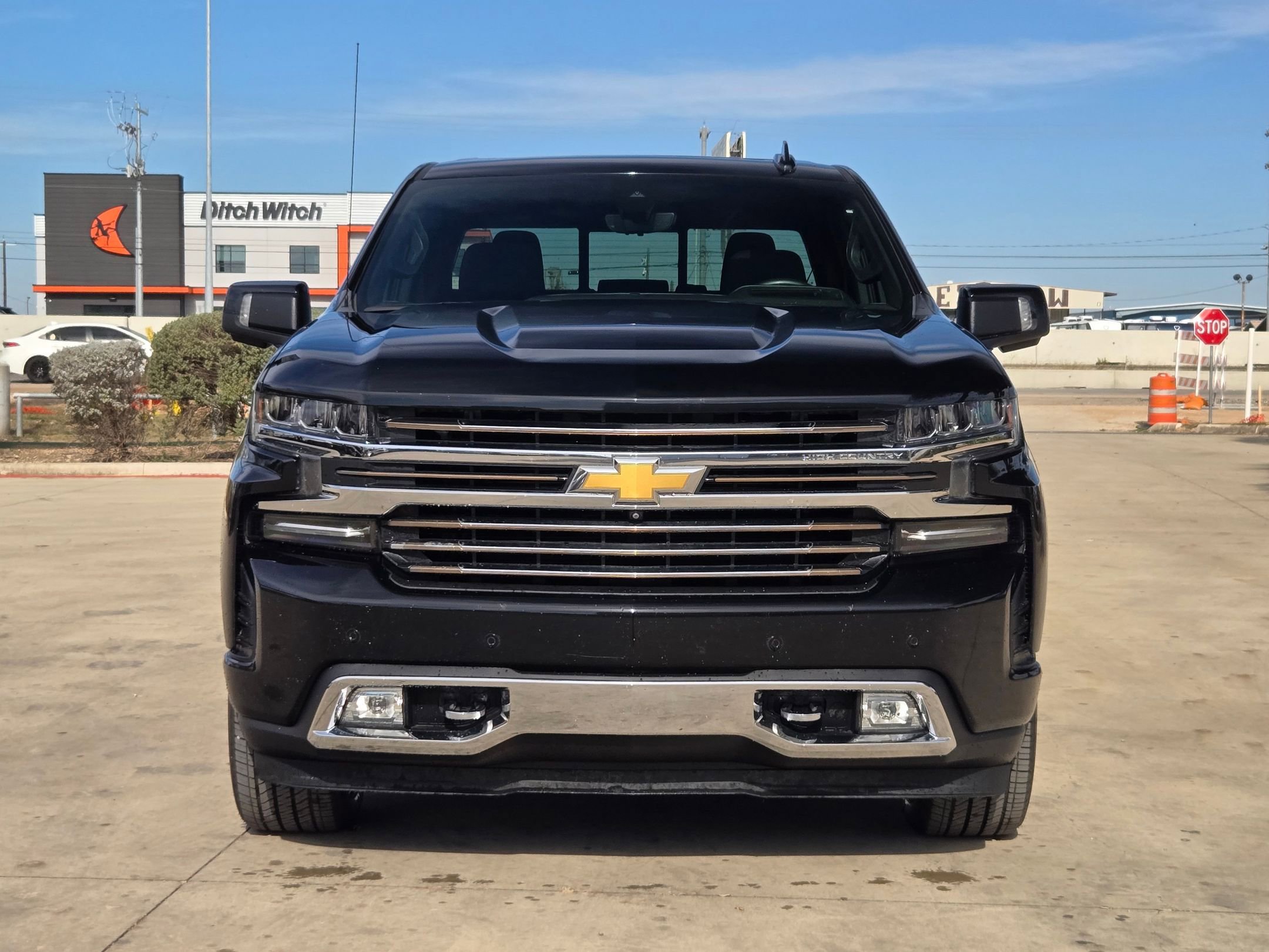 Used 2021 Chevrolet Silverado 1500 High Country w/ Technology Package image 8