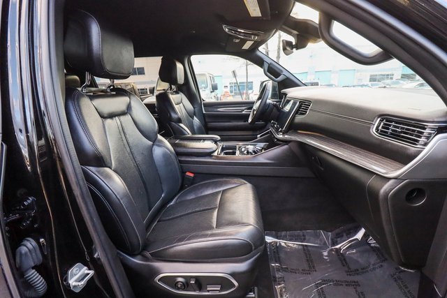 Used 2022 Jeep Wagoneer Series II image 42