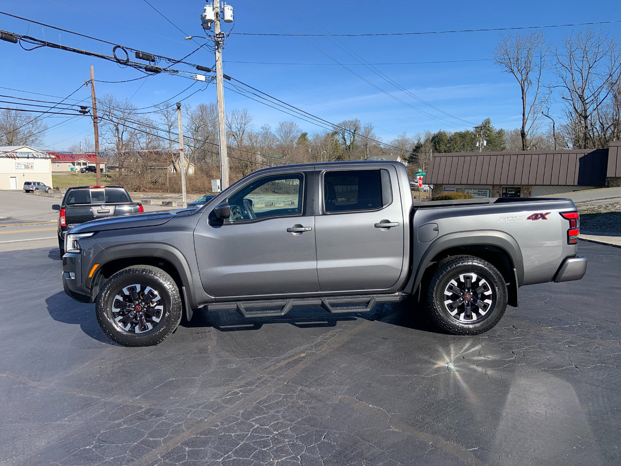 Used 2023 Nissan Frontier PRO-4X w/ Technology Package AWD/4WD image 4