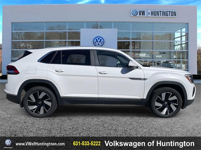 Certified 2025 Volkswagen Atlas Cross Sport SEL image 6
