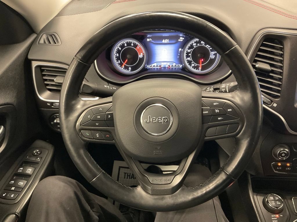 Used 2021 Jeep Cherokee Trailhawk AWD/4WD image 18