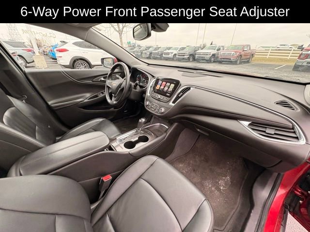 Used 2018 Chevrolet Malibu LT w/ Leather Package image 21