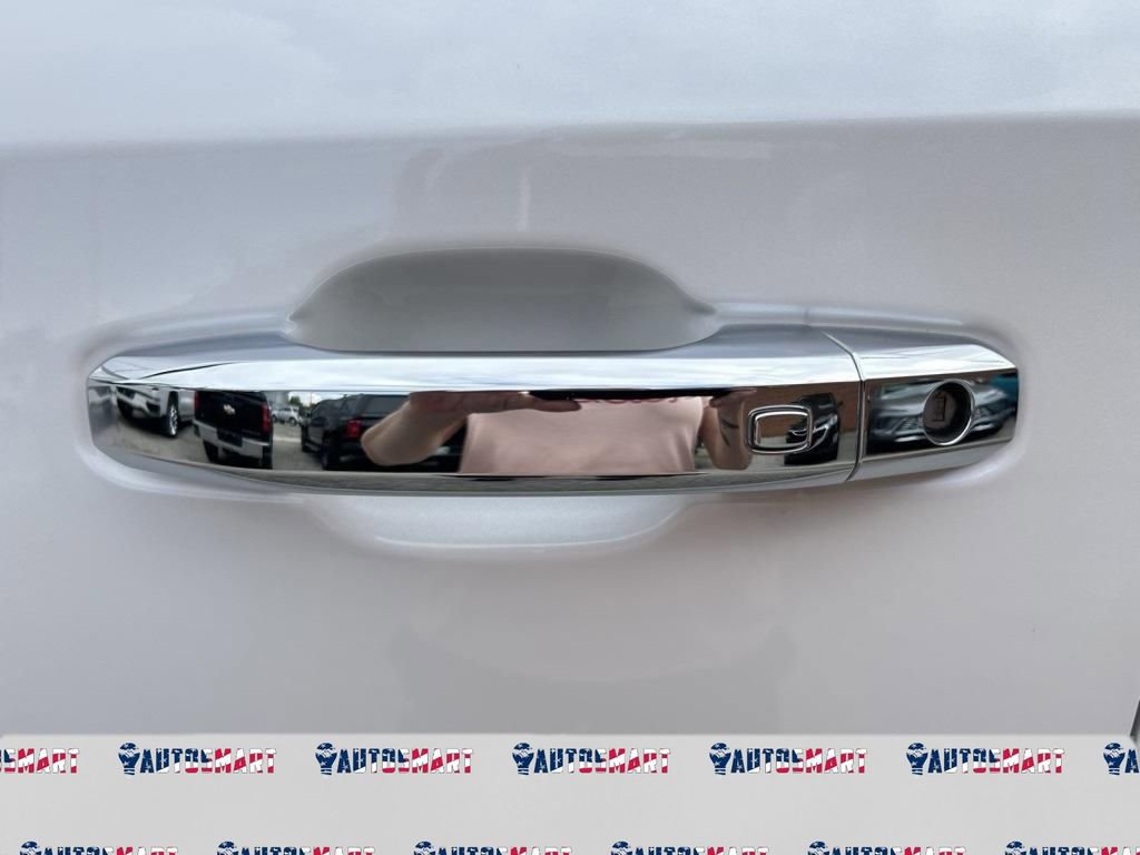 Used 2023 Chevrolet Silverado 1500 High Country image 15