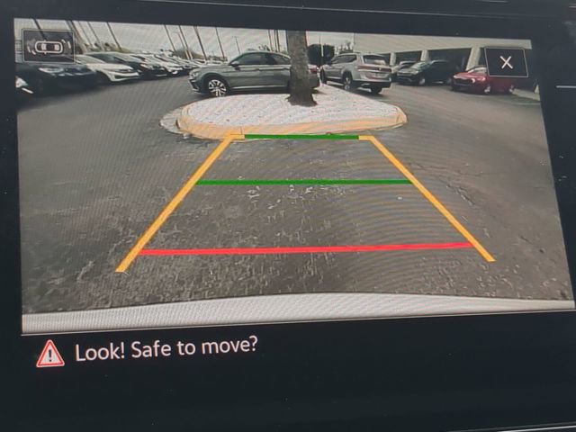 Certified 2022 Volkswagen Atlas Cross Sport SE image 23