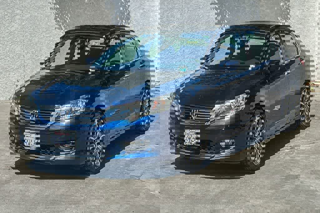 Used 2014 Honda Accord Sport image 2