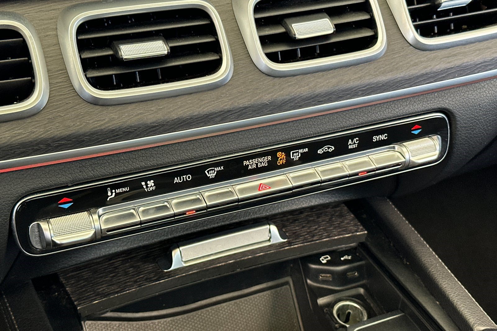 Used 2022 Mercedes-Benz GLE 350 4MATIC image 19
