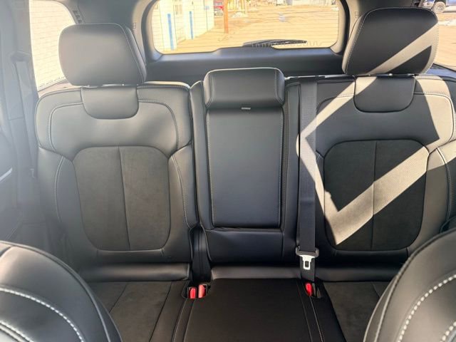 New 2026 Jeep Grand Cherokee Laredo image 40