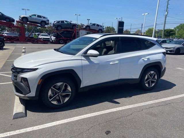 Used 2025 Hyundai Tucson SEL AWD/4WD image 2