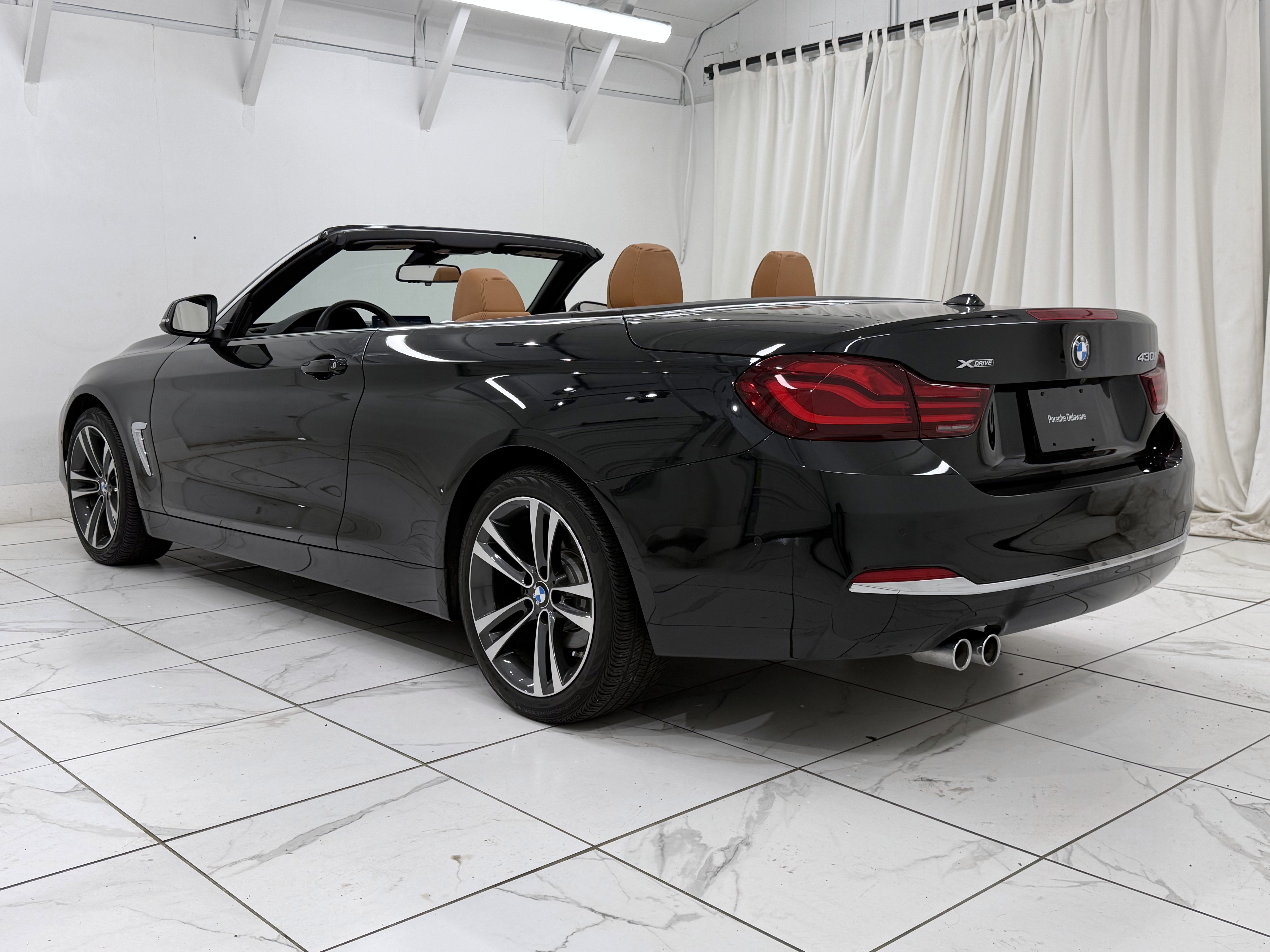 Used 2020 BMW 430i xDrive Convertible w/ Executive Package AWD/4WD image 3