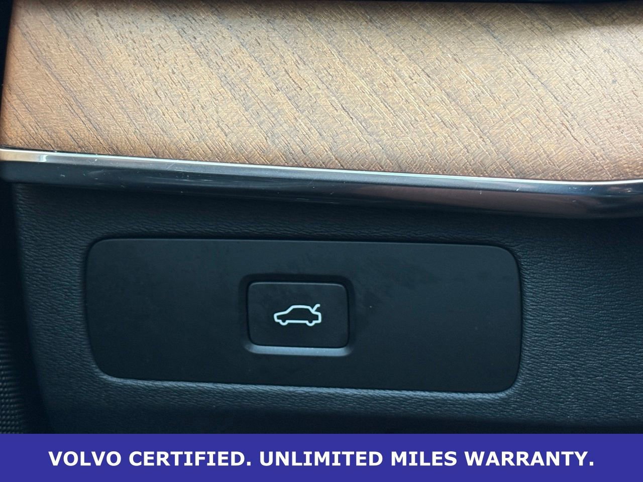 Certified 2024 Volvo XC90 B6 Plus w/ Protection Package Premier AWD/4WD image 20