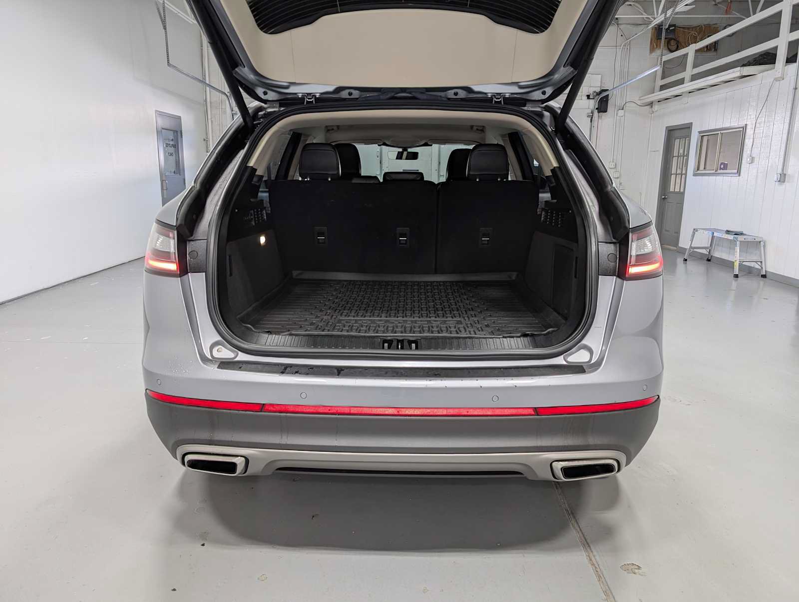 Certified 2023 Lincoln Nautilus AWD w/ Premium Package image 39