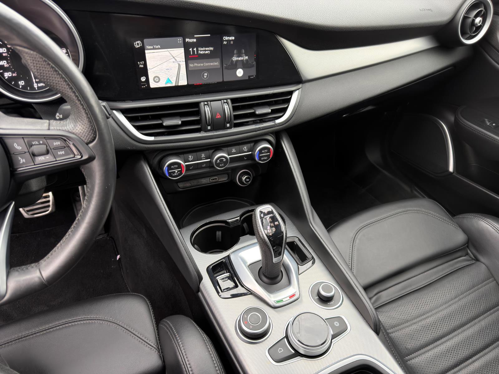 Used 2022 Alfa Romeo Giulia Veloce image 19