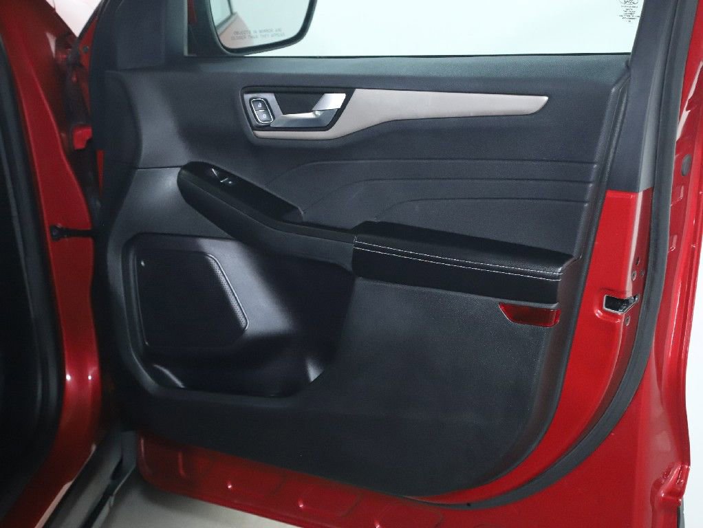 Used 2022 Ford Escape SEL image 35