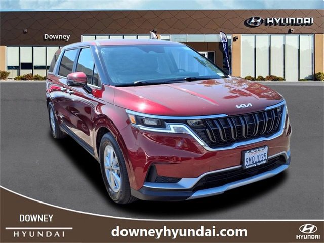 Used 2024 Kia Carnival LX image 3