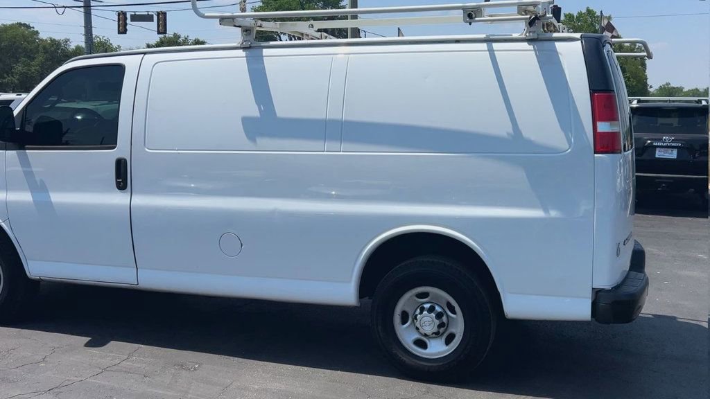 Used 2019 Chevrolet Express 2500 w/ Driver Convenience Package RWD image 6